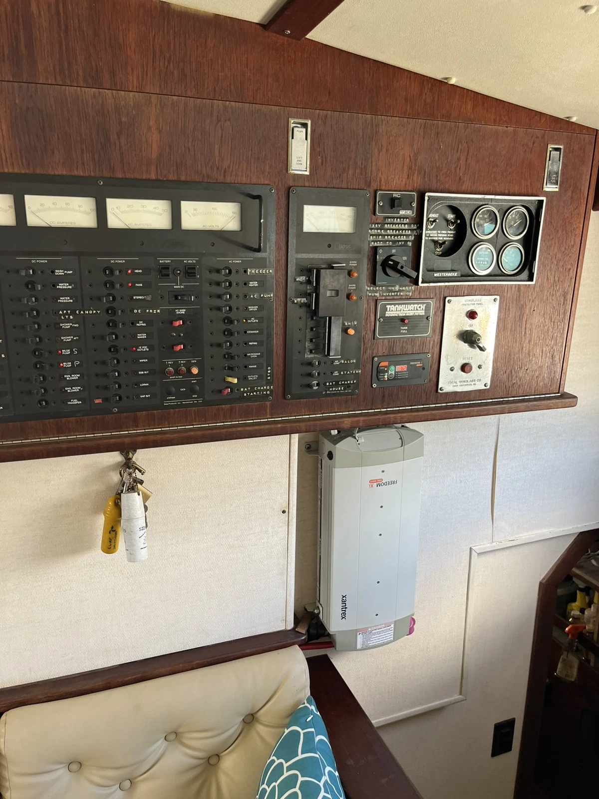 1985 C-Logic Power Catamaran