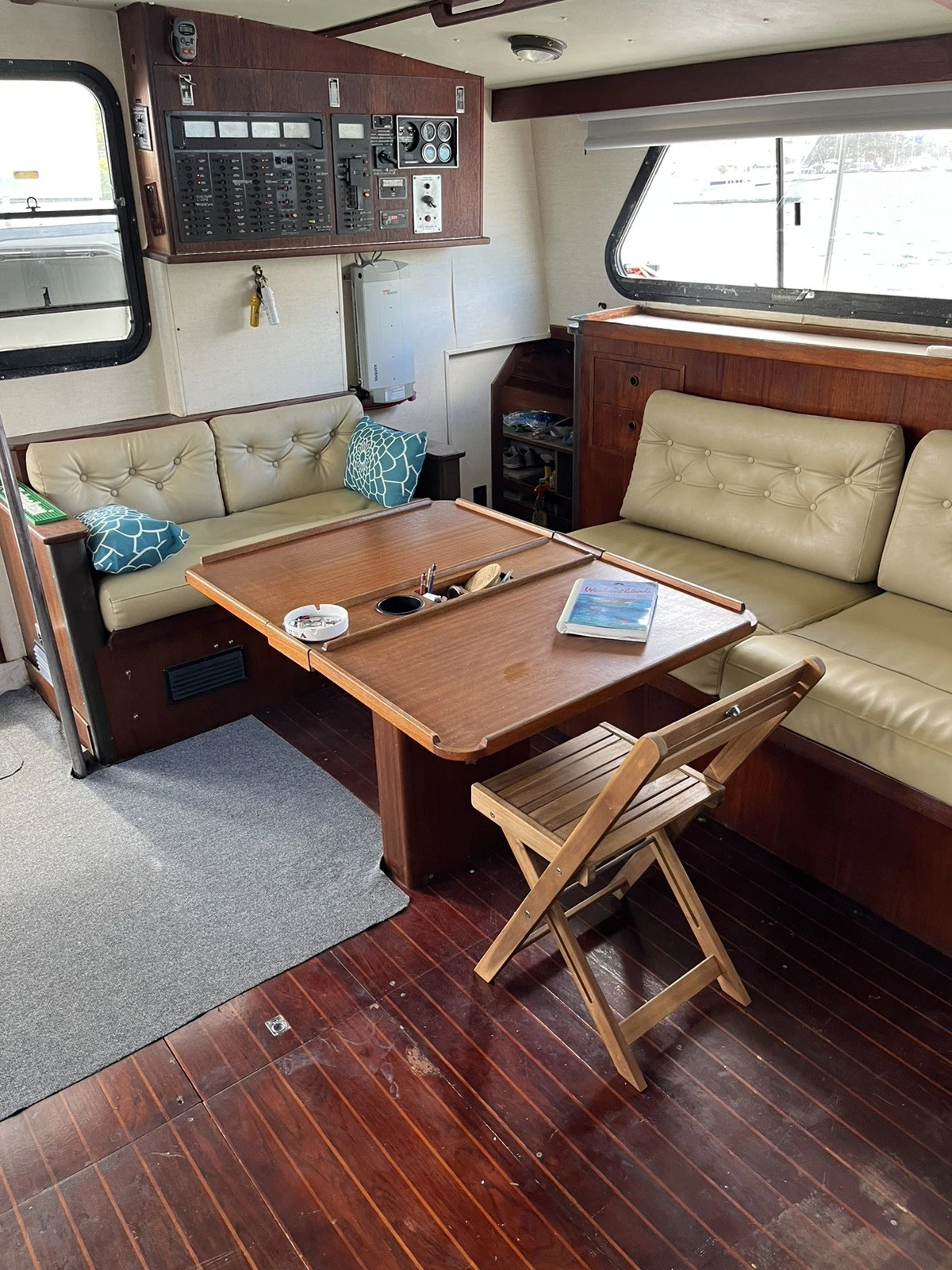 1985 C-Logic Power Catamaran