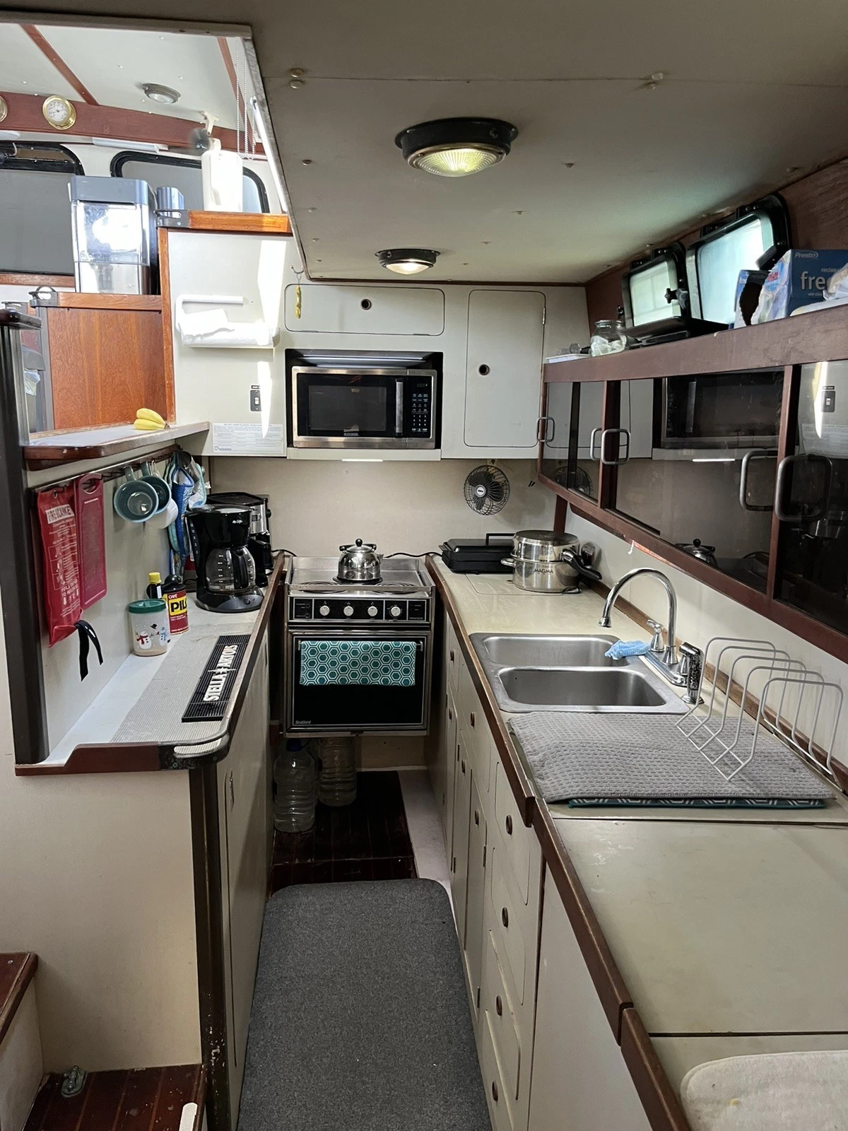 1985 C-Logic Power Catamaran