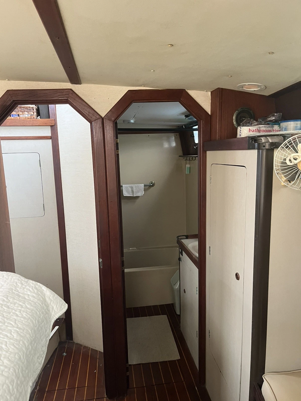 1985 C-Logic Power Catamaran