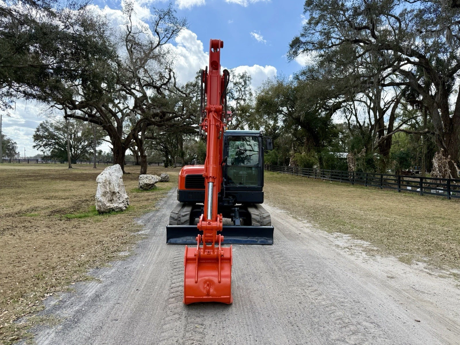 2019 Doosan DX85R-3 Midi Excavator – 1,153 Hours