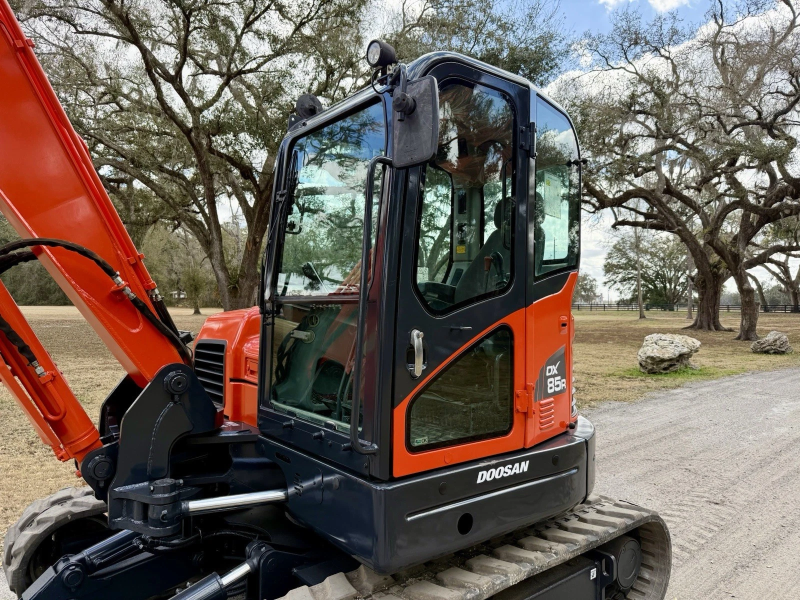 2019 Doosan DX85R-3 Midi Excavator – 1,153 Hours