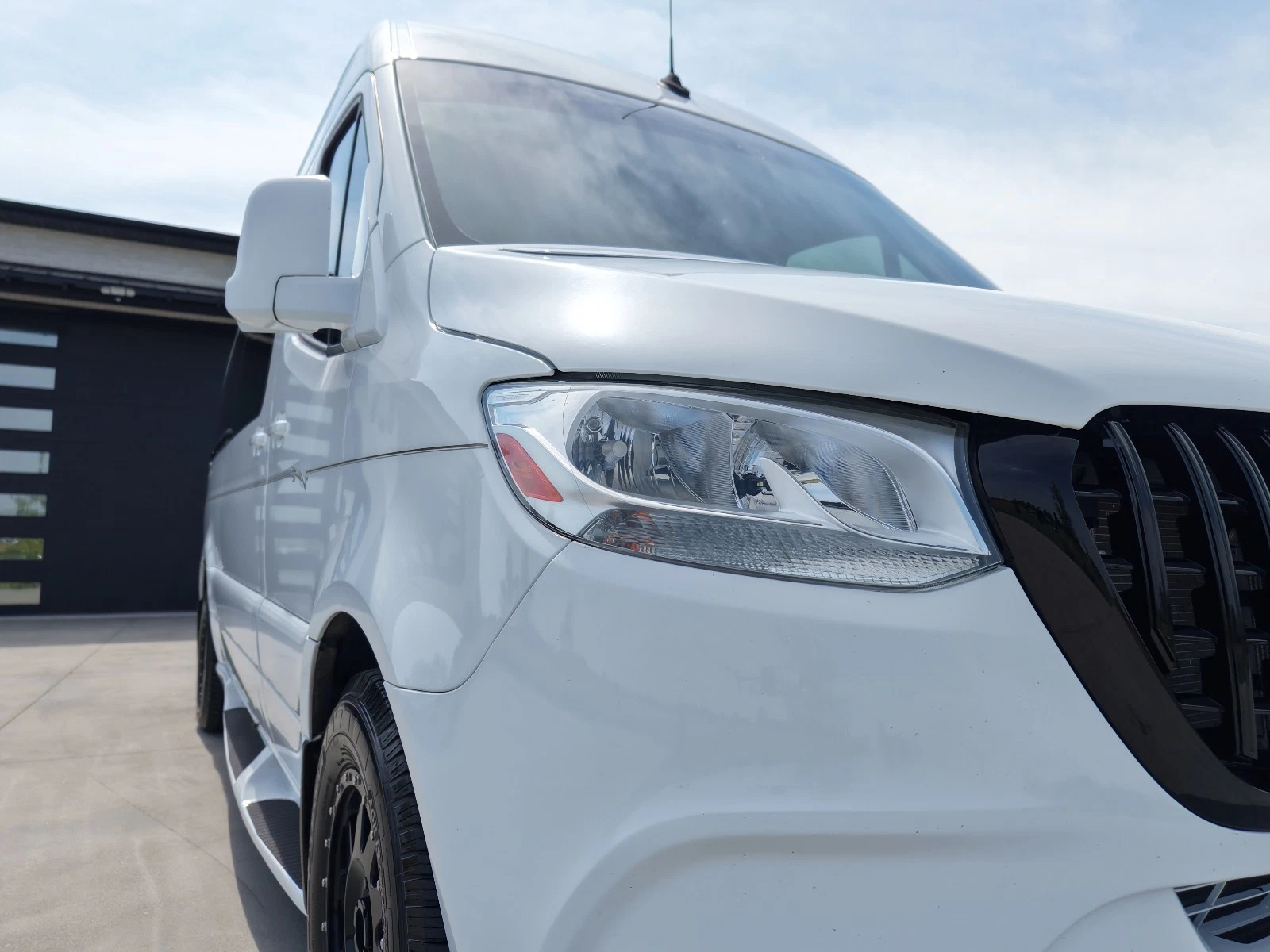 2021 Mercedes-Benz Sprinter 2500 Explorer conversion