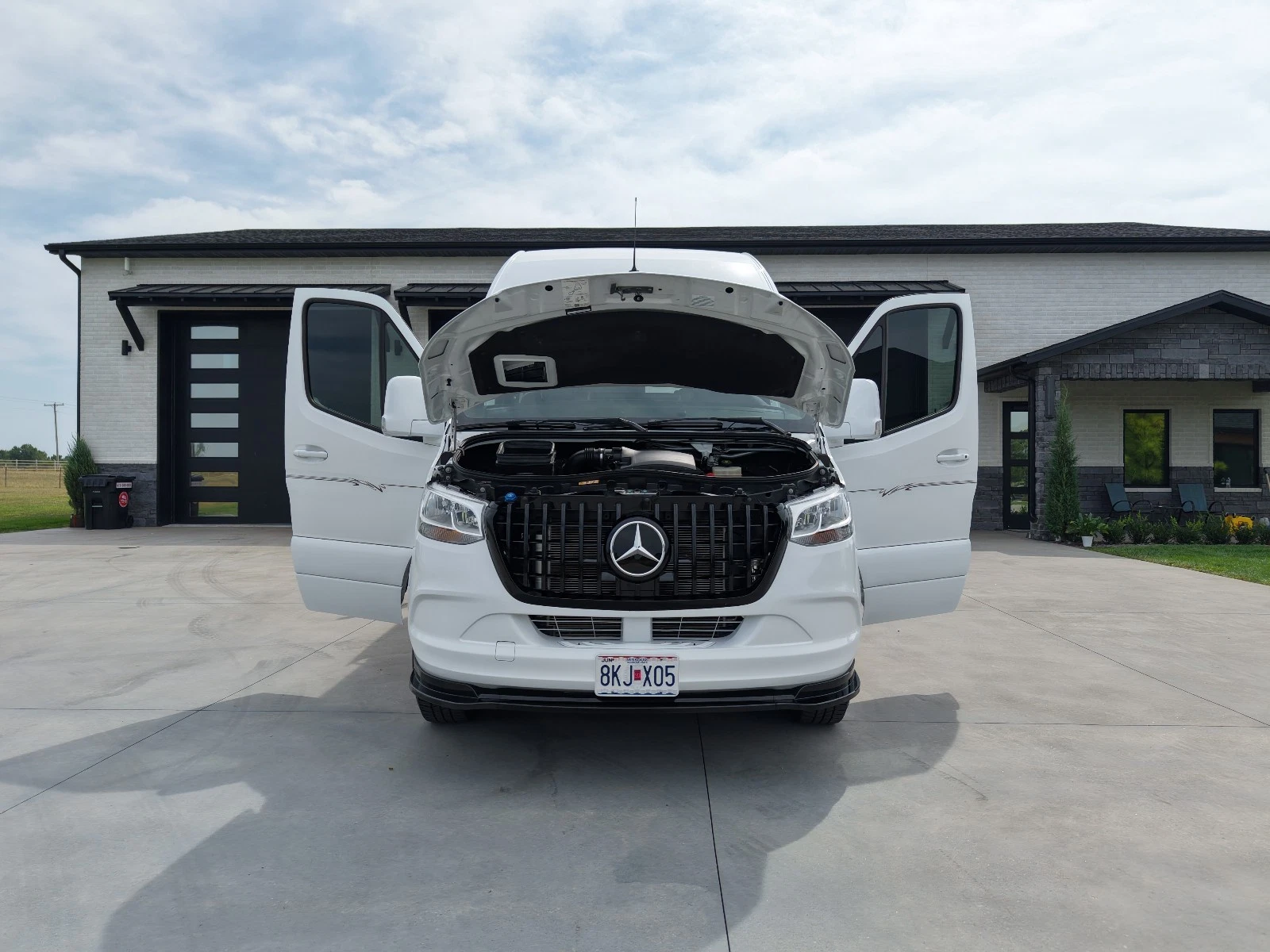 2021 Mercedes-Benz Sprinter 2500 Explorer conversion