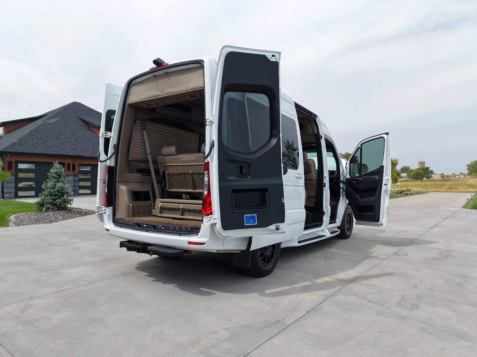 2021 Mercedes-Benz Sprinter 2500 Explorer conversion