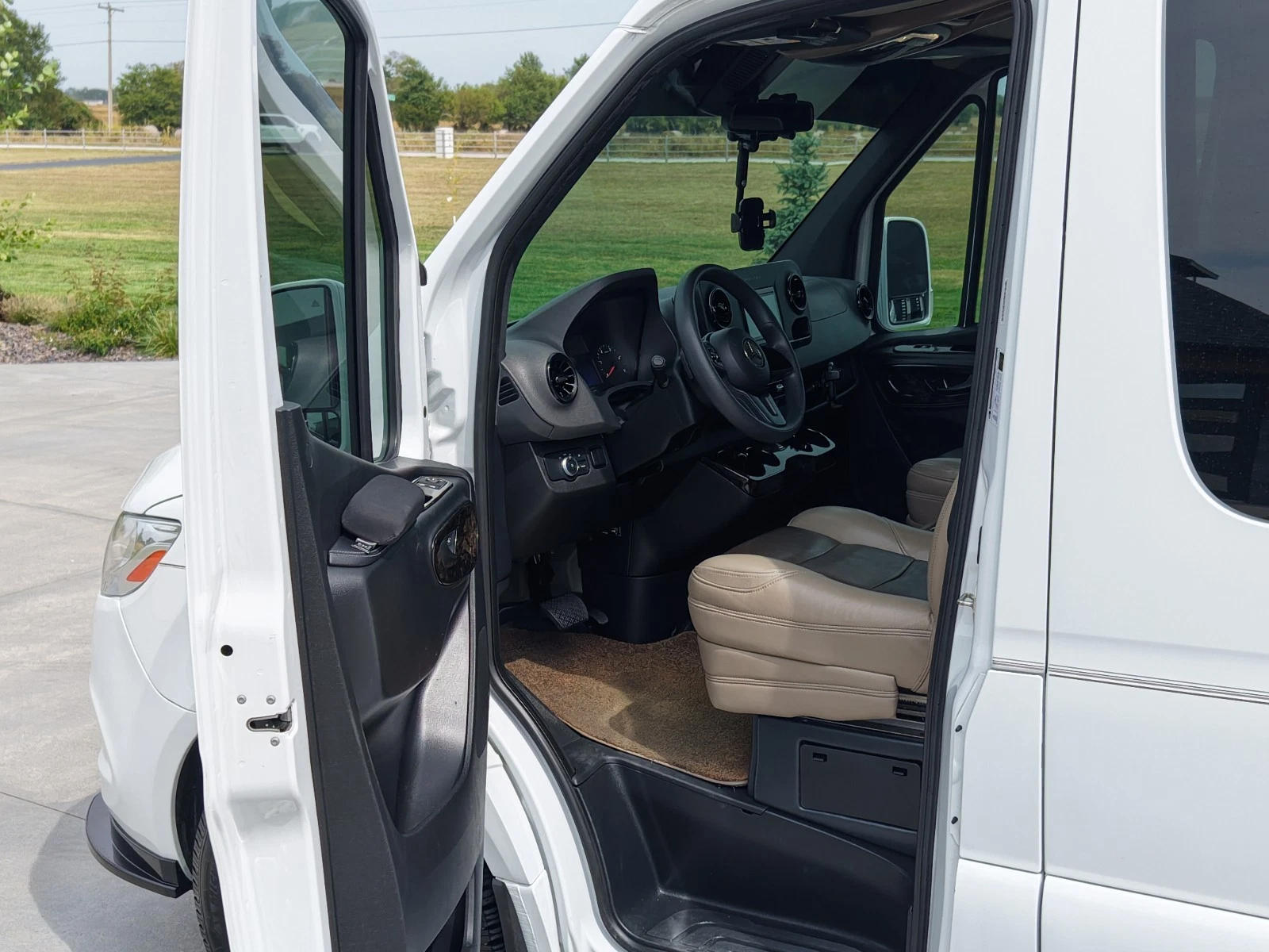 2021 Mercedes-Benz Sprinter 2500 Explorer conversion