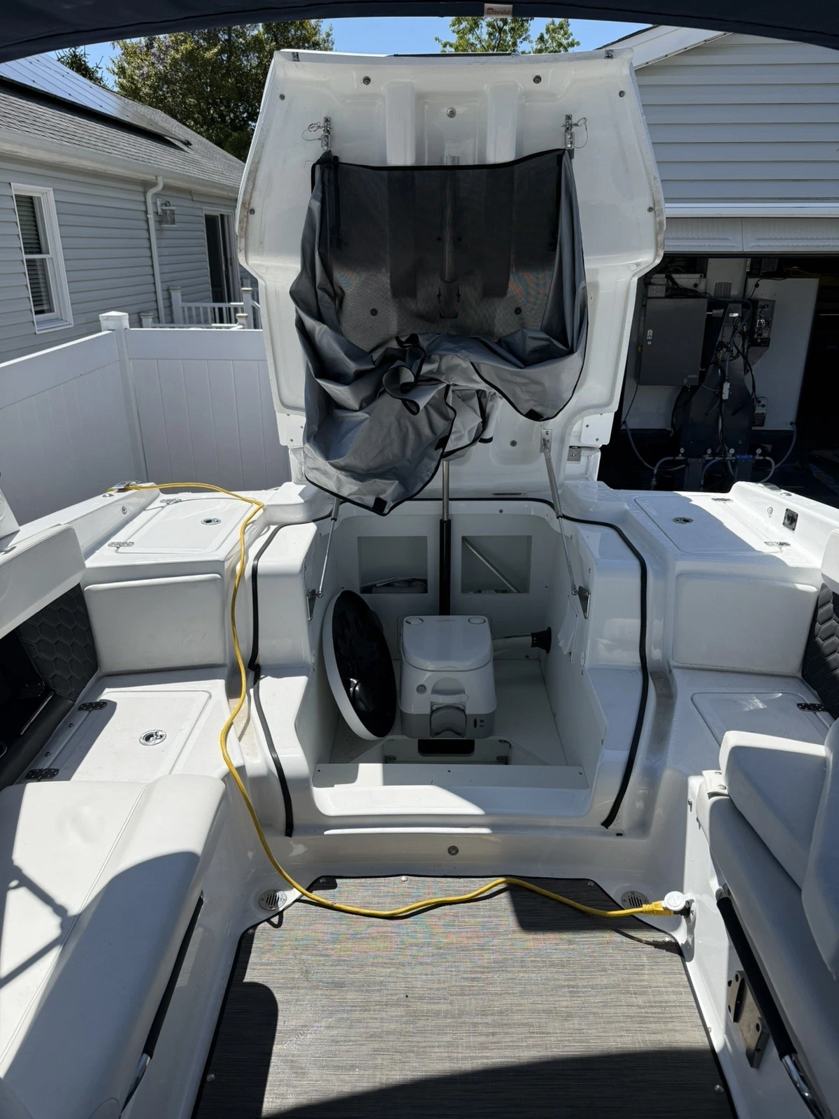 2022 Four Winns H4 Bowrider