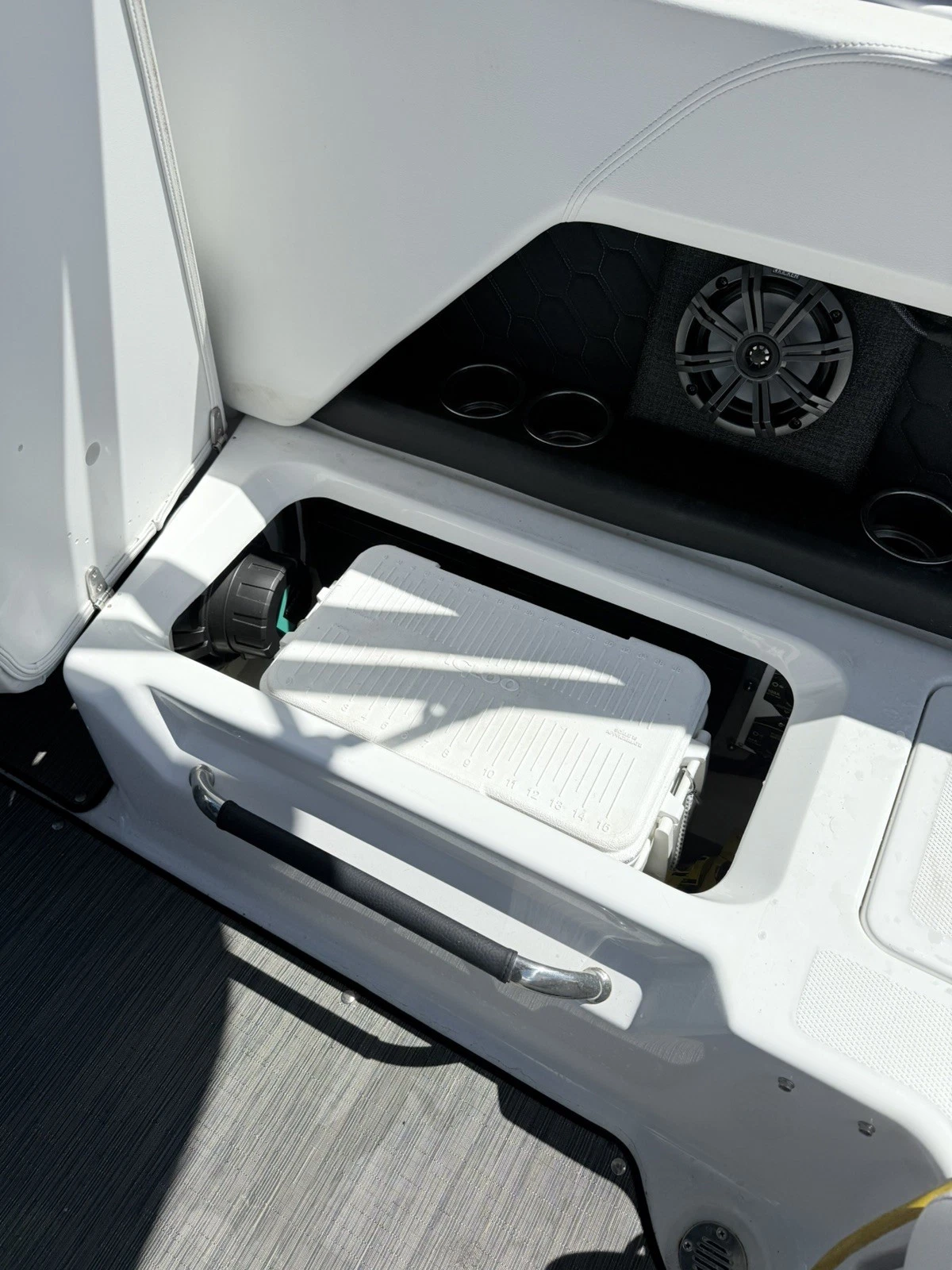 2022 Four Winns H4 Bowrider