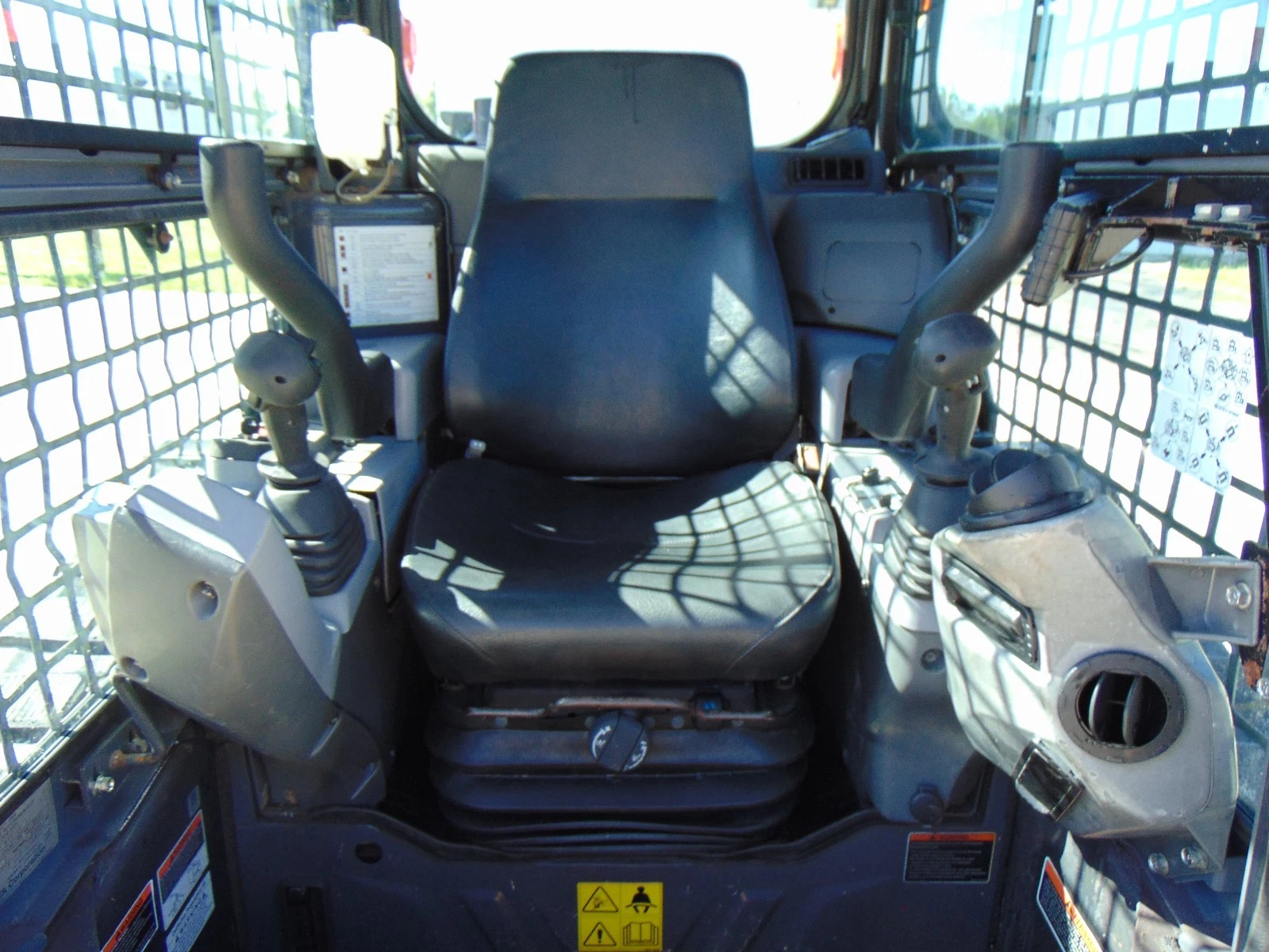 2022 Kubota SVL97-2 Turbo Track Loader – High Flow, 688 Hours