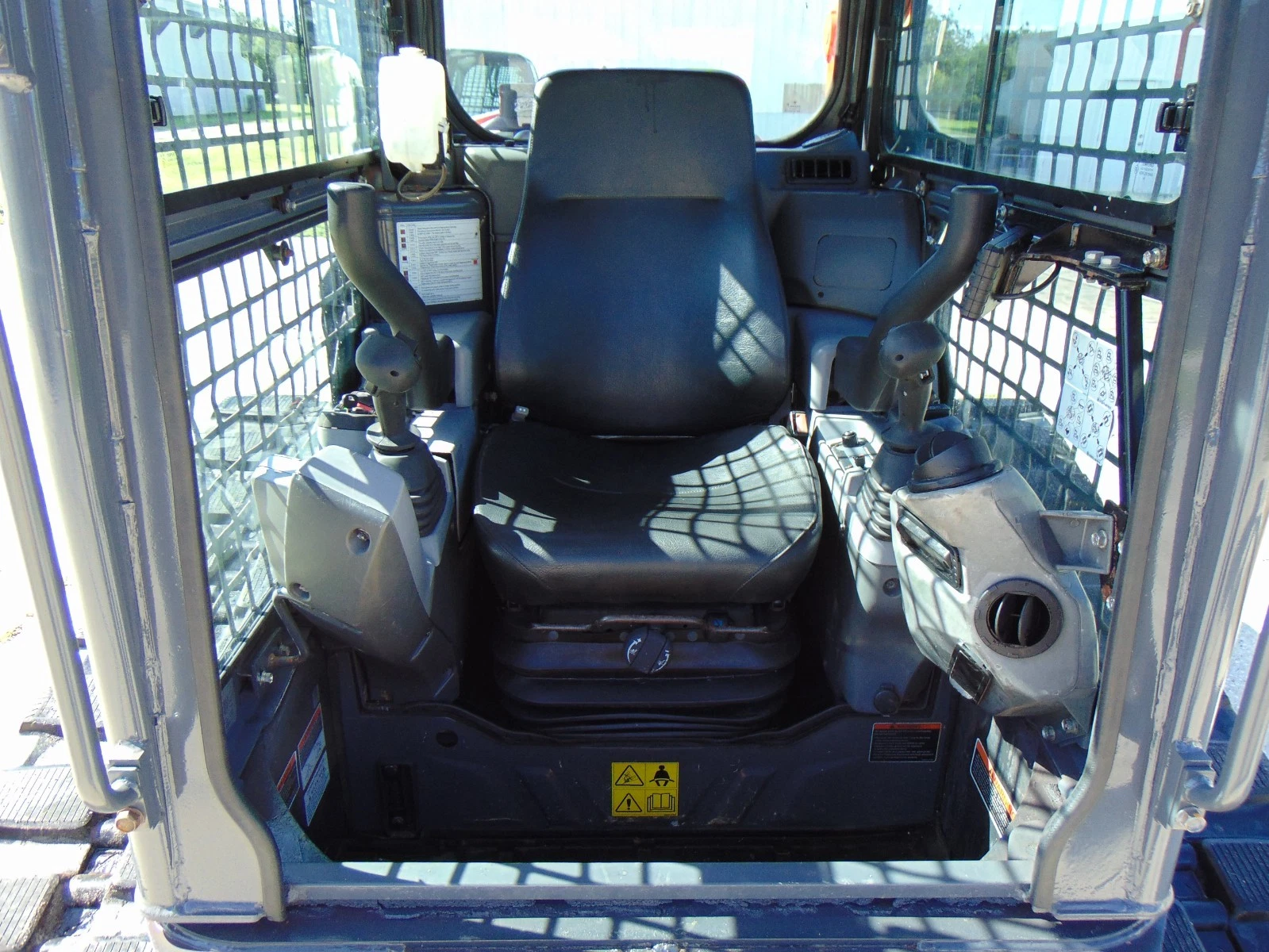 2022 Kubota SVL97-2 Turbo Track Loader – High Flow, 688 Hours