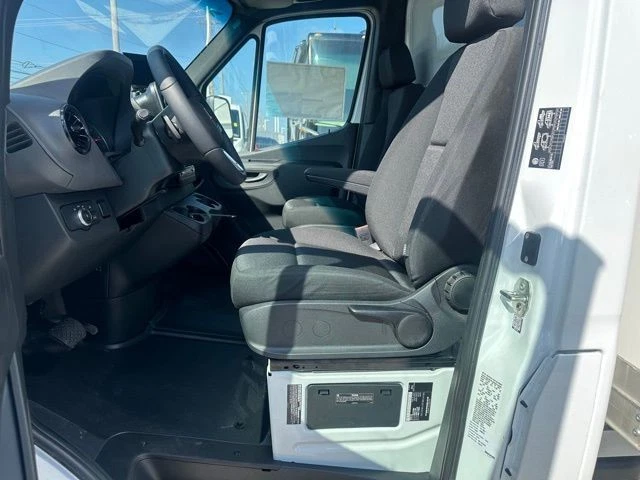 2022 Mercedes-Benz Sprinter Cab Chassis 144 WB