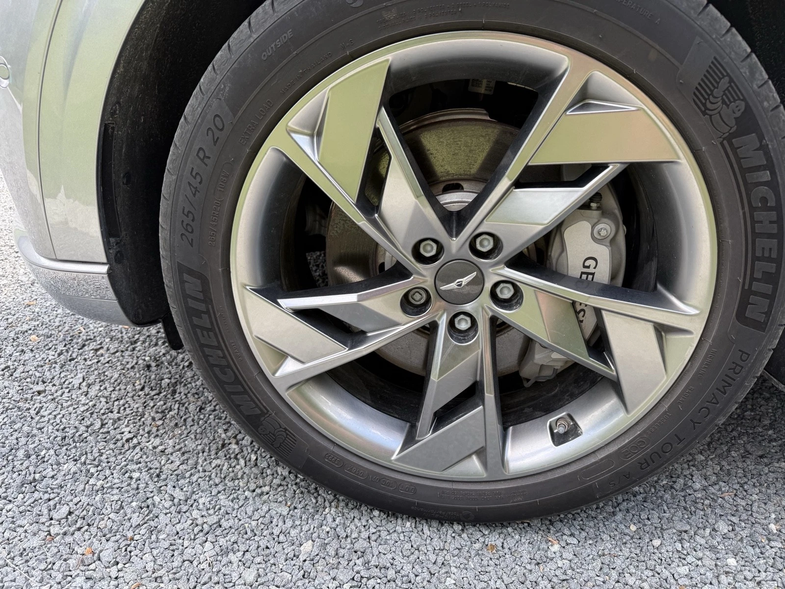 2023 Genesis Electrified GV70