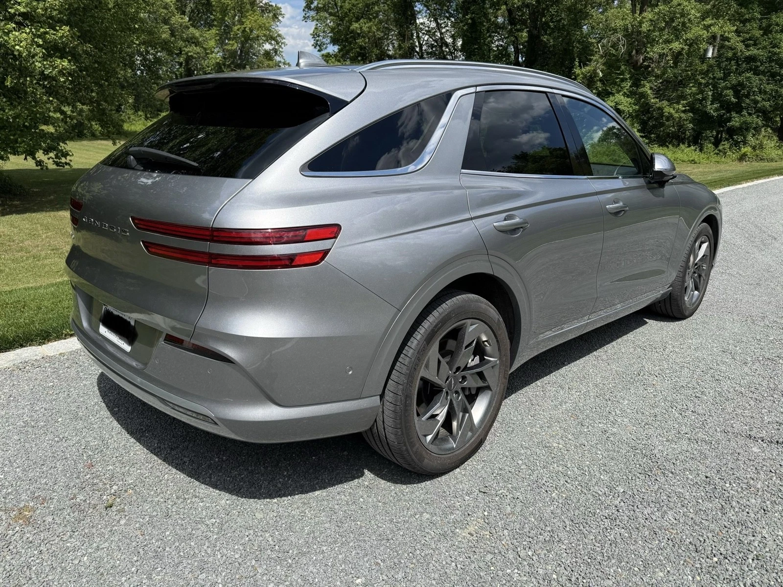 2023 Genesis Electrified GV70