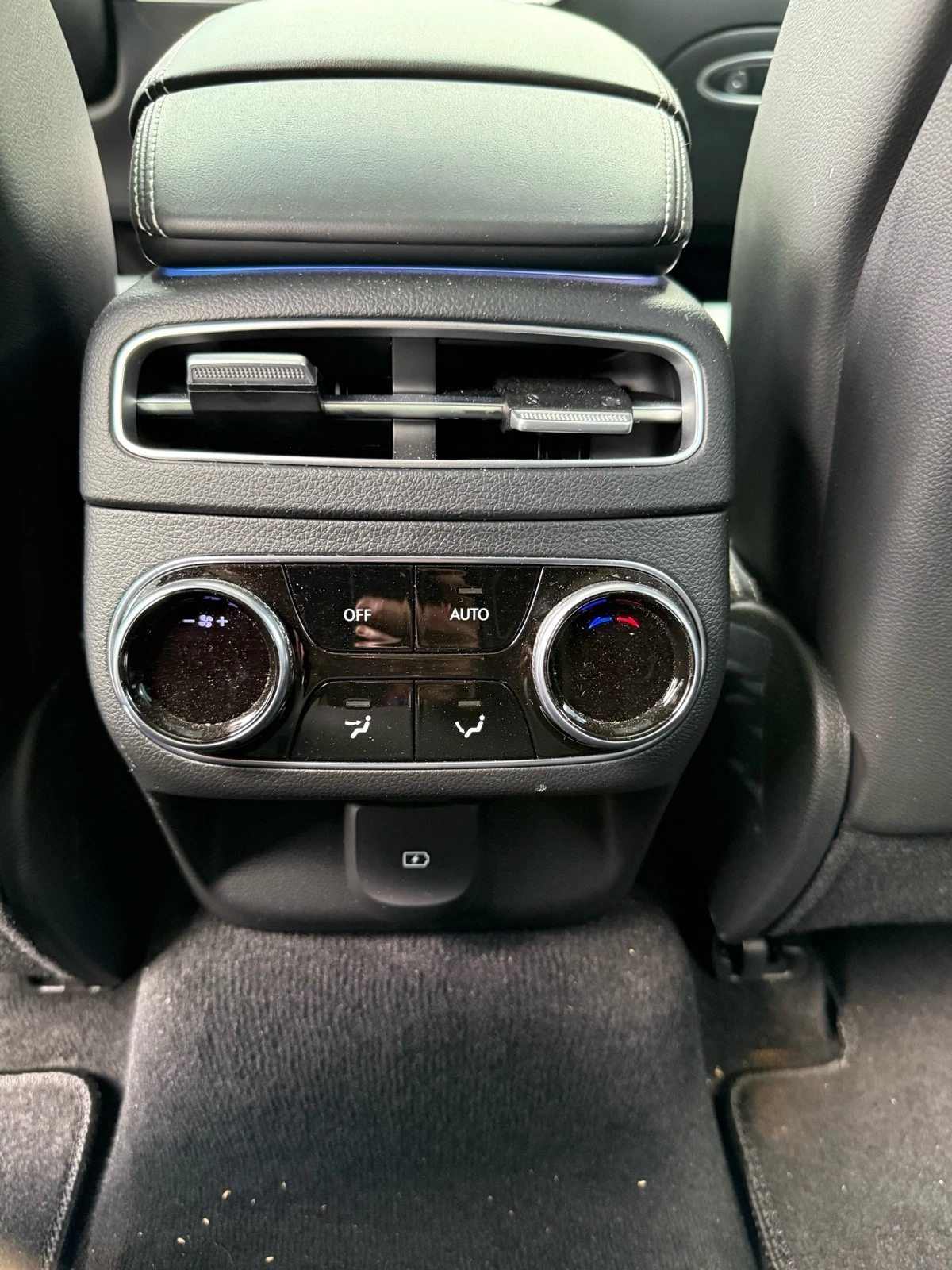 2023 Genesis Electrified GV70