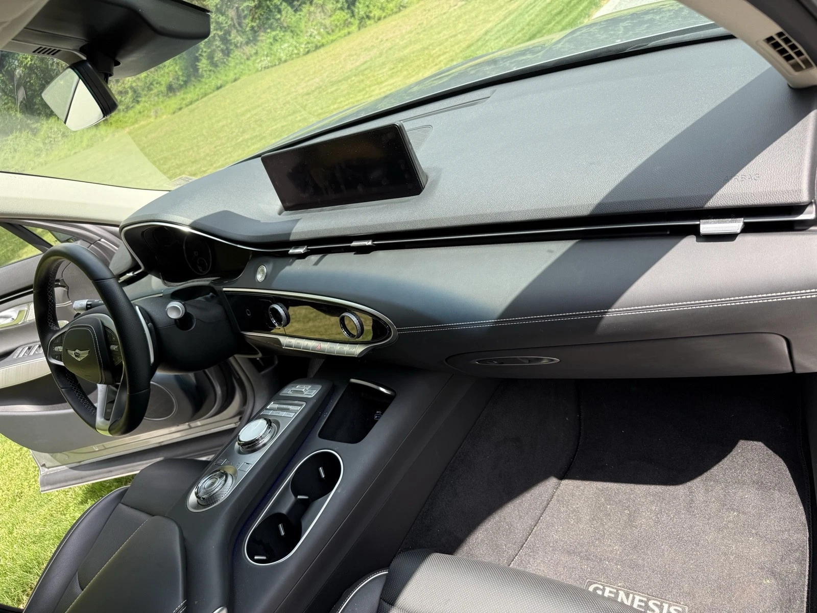 2023 Genesis Electrified GV70