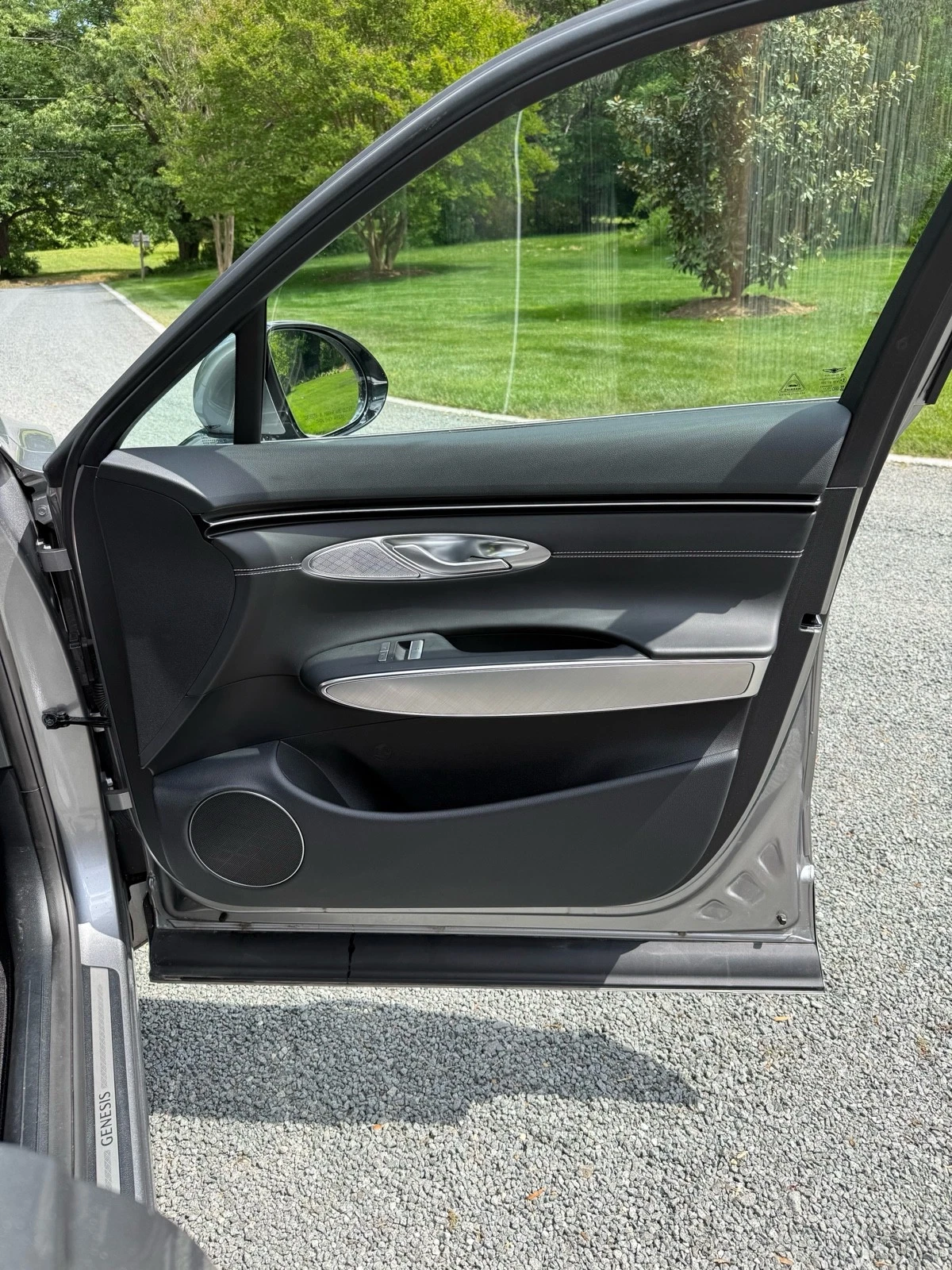 2023 Genesis Electrified GV70