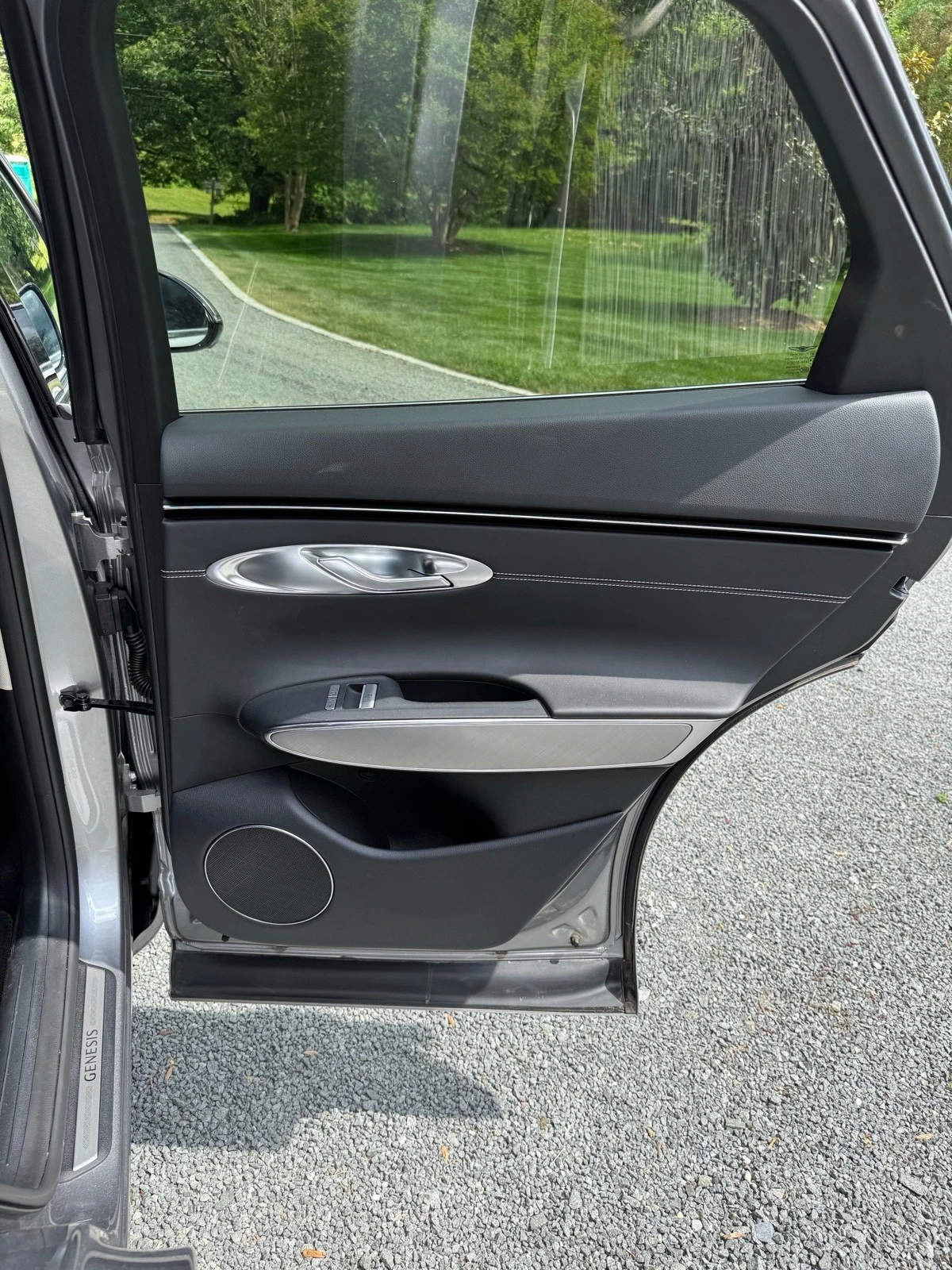 2023 Genesis Electrified GV70