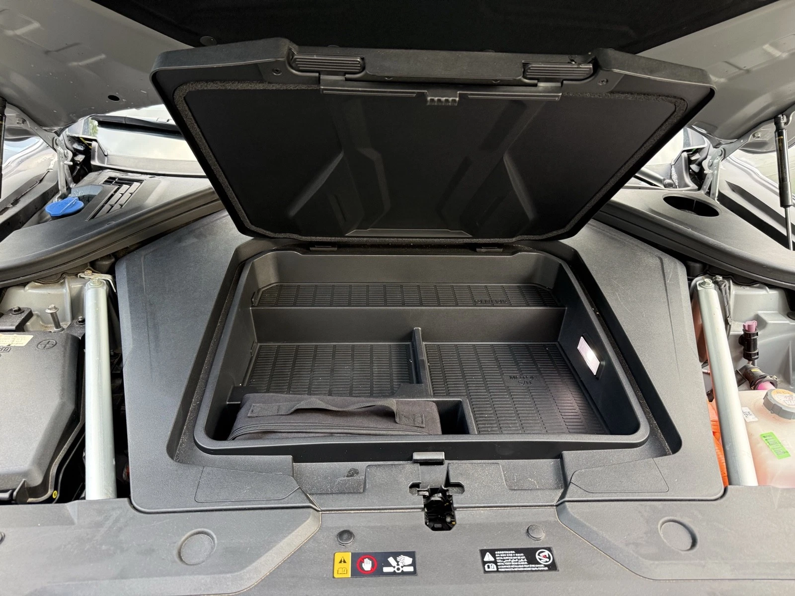 2023 Genesis Electrified GV70