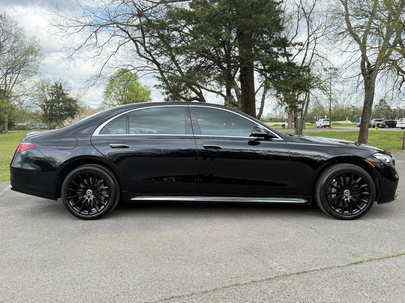 2023 Mercedes-Benz S-Class 4MATIC 3D TECHNOLOGY PKG AMG LINE PKG