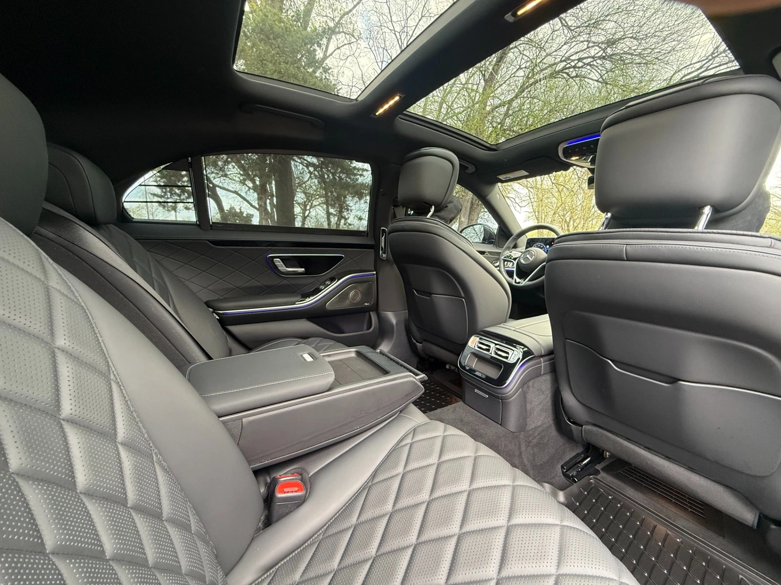 2023 Mercedes-Benz S-Class 4MATIC 3D TECHNOLOGY PKG AMG LINE PKG