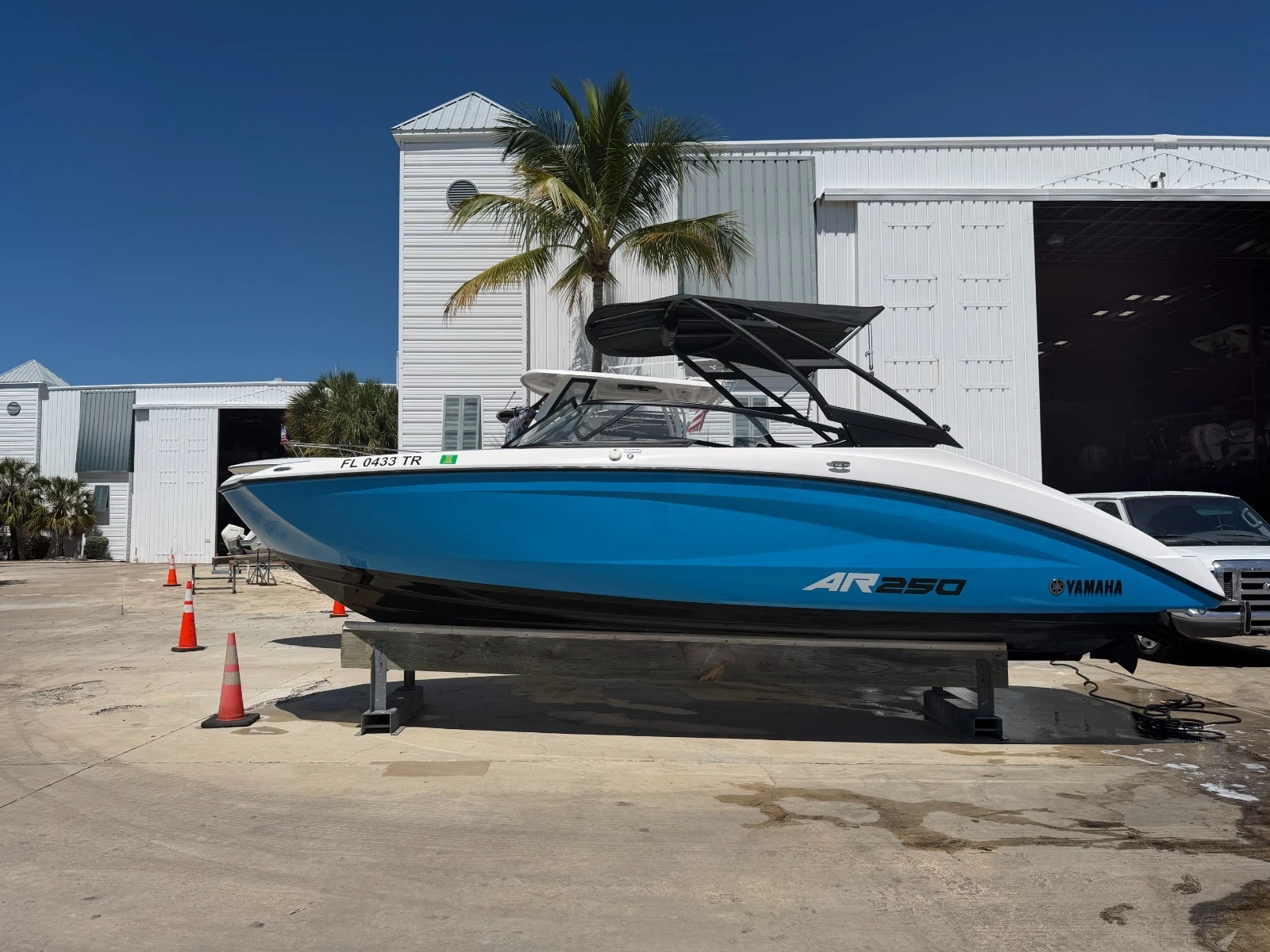 2023 Yamaha AR250 Jet Boat