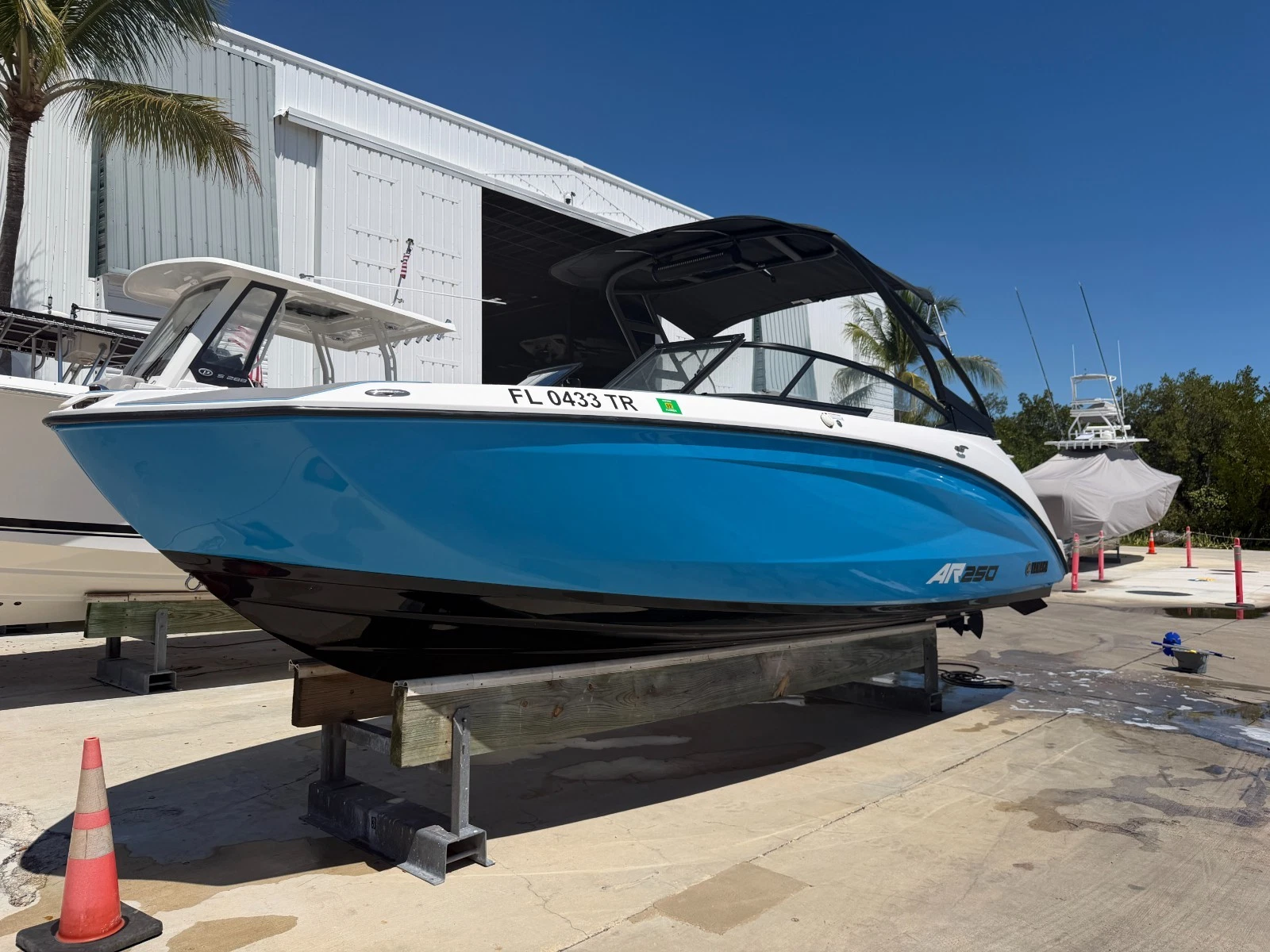 2023 Yamaha AR250 Jet Boat