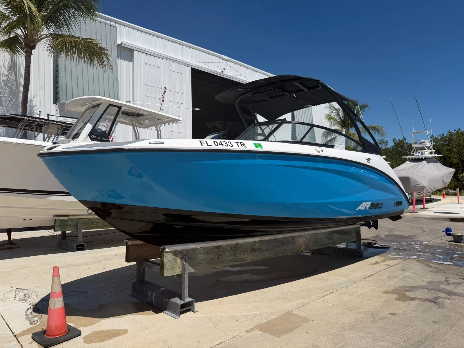 2023 Yamaha AR250 Jet Boat