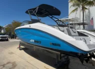 2023 Yamaha AR250 Jet Boat