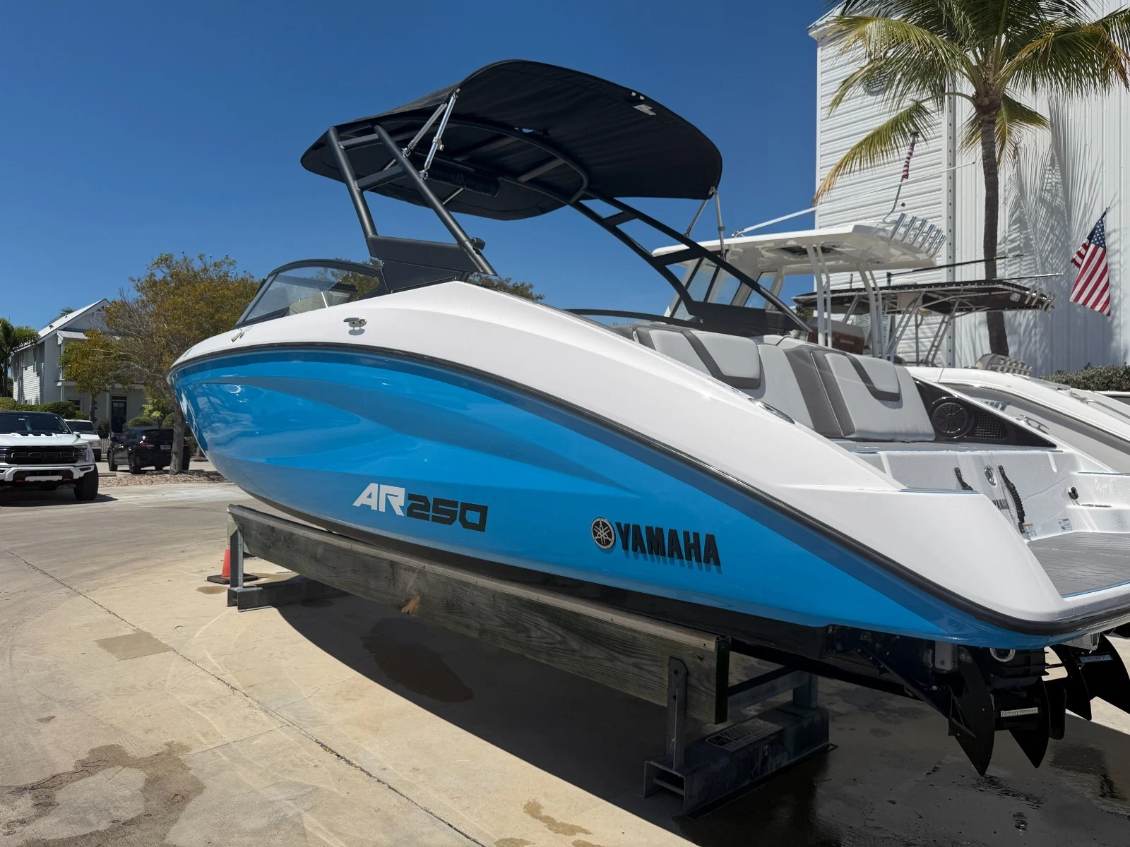 2023 Yamaha AR250 Jet Boat