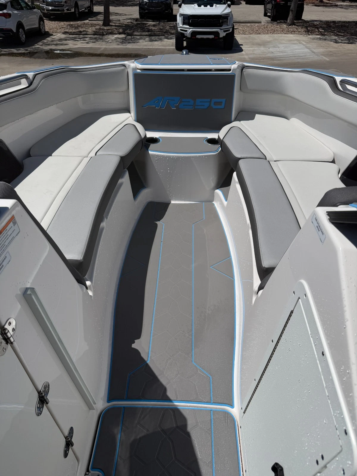 2023 Yamaha AR250 Jet Boat