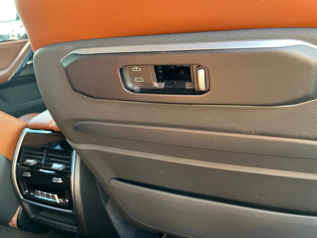 2026 BMW X6 M60I